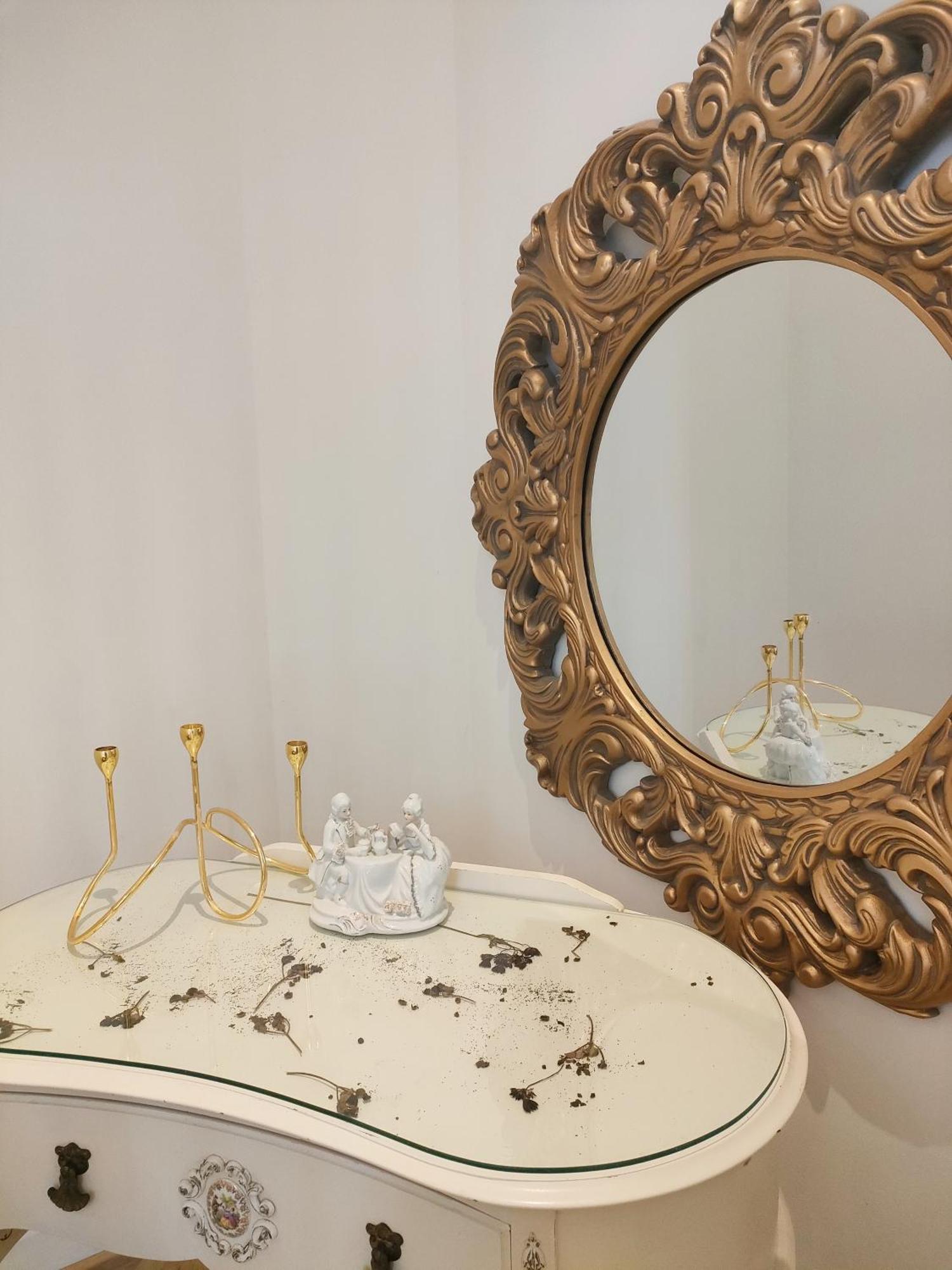 Versailles Nottingham Luaran gambar