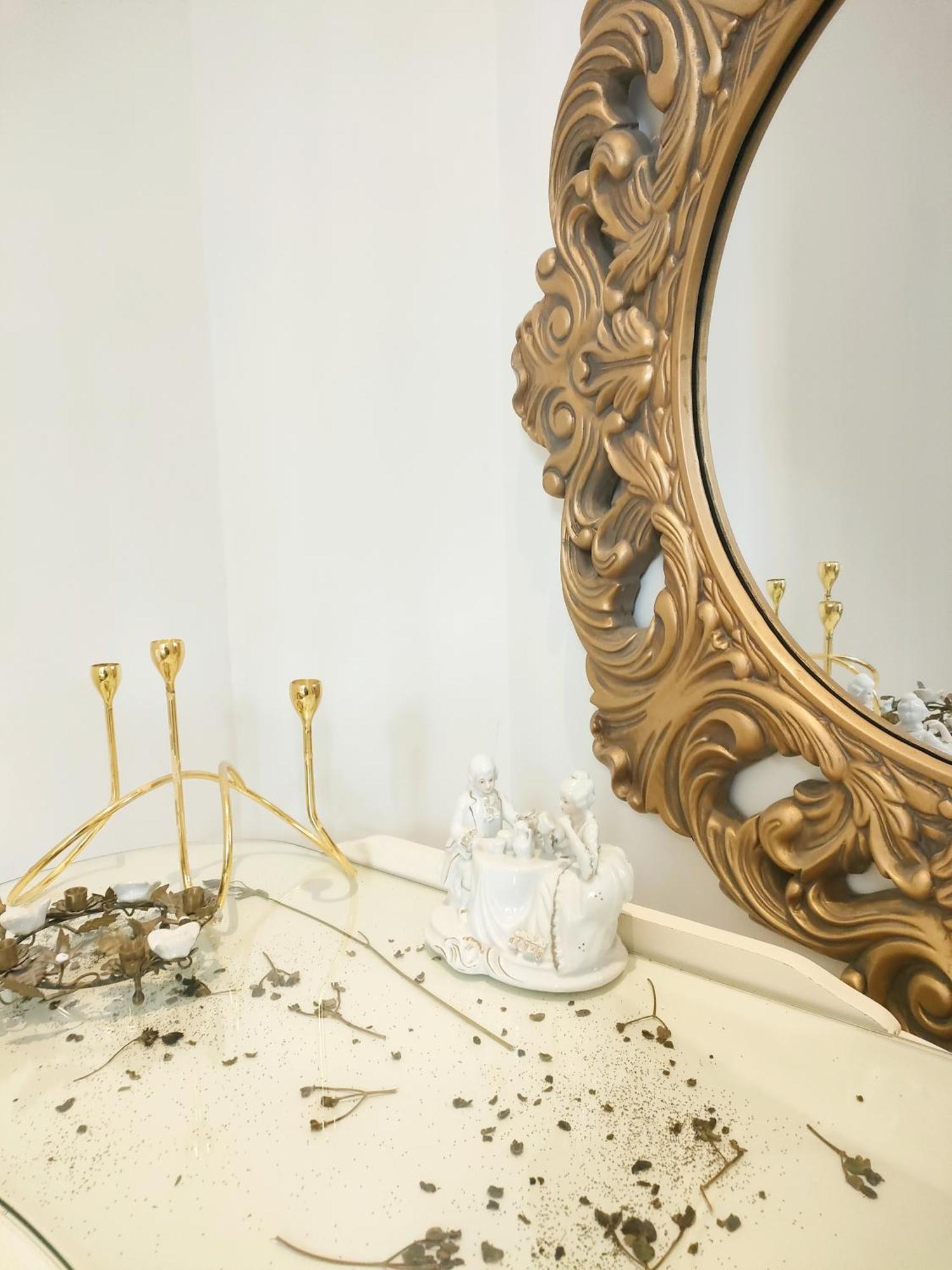 Versailles Nottingham Luaran gambar