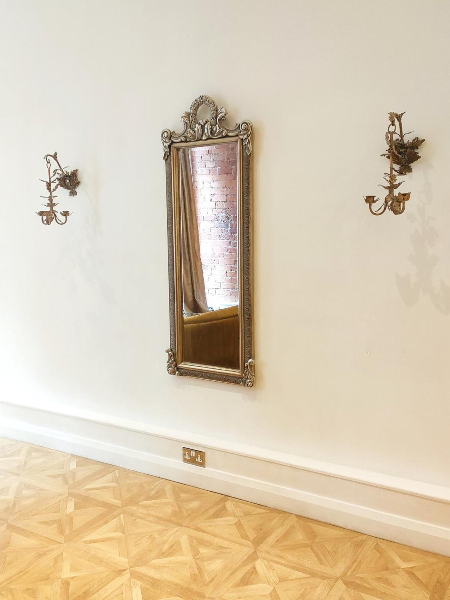 Versailles Nottingham Luaran gambar
